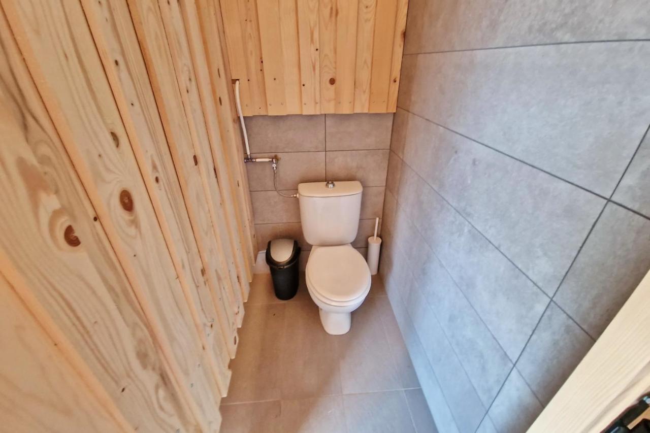 מלון Stari Trg pri Lozu Kamp Beli Gaber מראה חיצוני תמונה